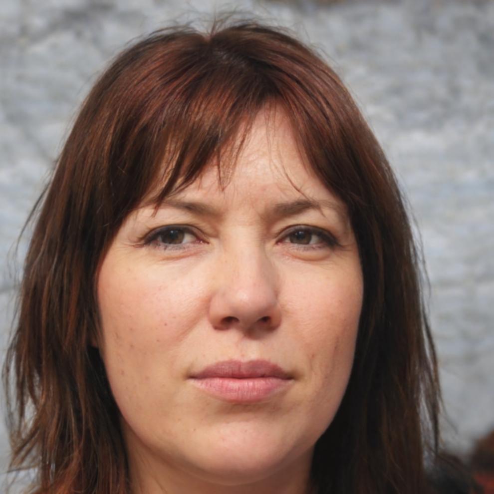 Portrait de Solène Mercier, formatrice experte en optimisation budgétaire